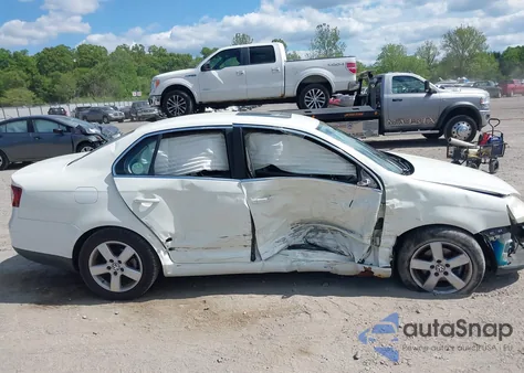 2008 Volkswagen Jetta Se/Sel z USA, uszkodzony, nr VIN 3VWRZ71KX8M192099